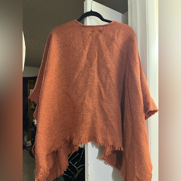 Universal Thread Rust Poncho - Picture 4 of 4